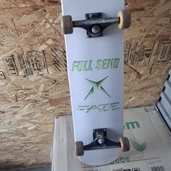 Skateboard Fullsend