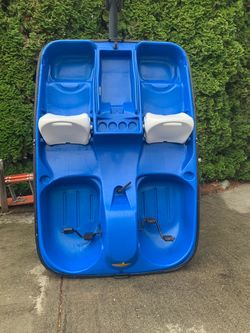 Pelican Riviera 5-Person Pedal Boat