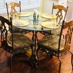 	Vintage-Style 48 Inch Round Table With Beveled Glass Edge 