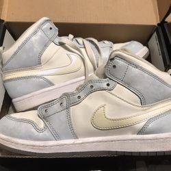JORDAN 1 MID SE (PS) ICE BLUE 3Y