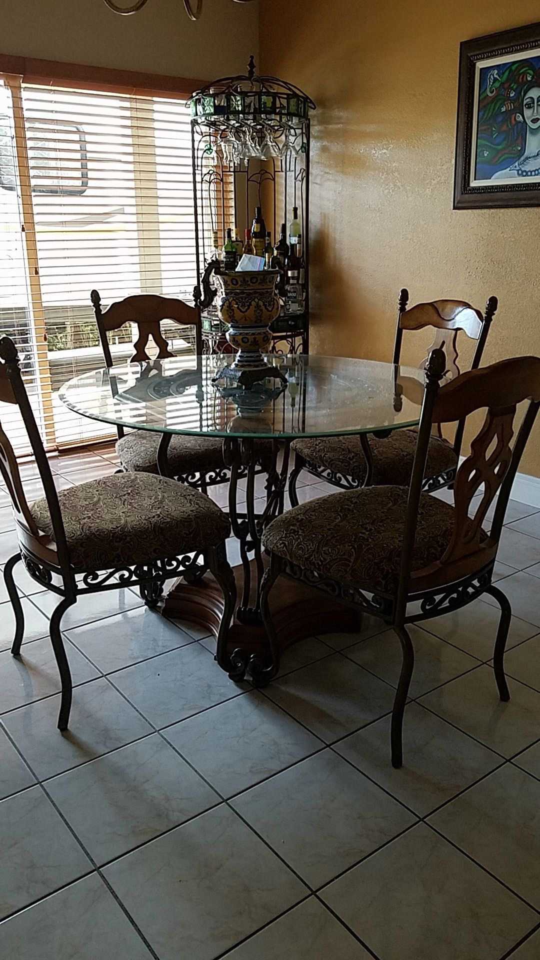 Dinning Table