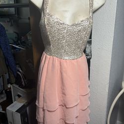 Sequin Hearts peach color dress size 9