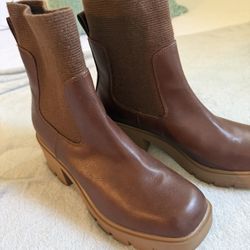 Boots Size 9
