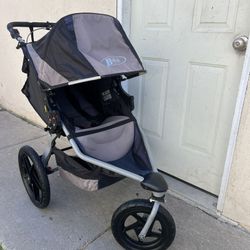BOB REVOLUTION JOGGING STROLLER 