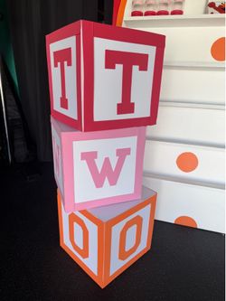 Cubes birthday decoration