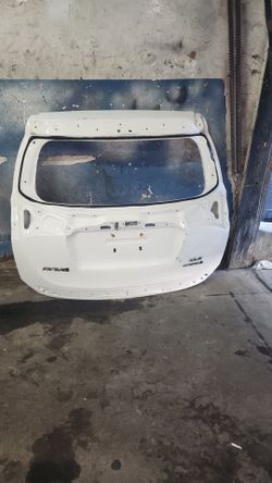 2017-2018 TOYOTA RAV4-RAV-4 TAILGATE LID