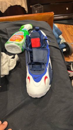Size 12 Nike air max diamond turf