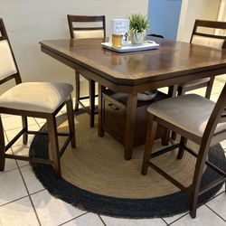 Dinning Room Table 