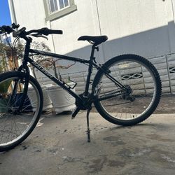 Like New Bike Size 27.5, The Tire Is Big, Runs Very Smooth, Good Quality Bike, With Bottle Water Holder And Ph