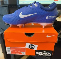 Nike Women's Hyperdiamond 4 Elite Softball Cleats - Size 7.5 - Royal Blue/White. Brand New
