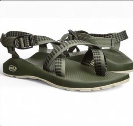 Chaco  Women's Z/2 Olive Green  Sandals Size 11