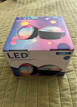 LED LIGHT PROJECTOR