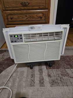 GE AIR WINDOW CONDITIONER 6000BTU