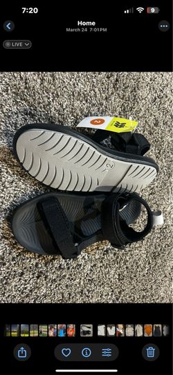 Little kids sandals