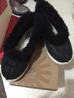 Ugg new sz 5