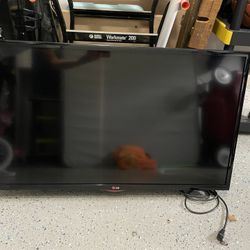 39" Flatscreen Tv With Wall Mount