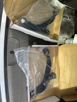 dodge 2002 front train is new for sale 150.00 dollars