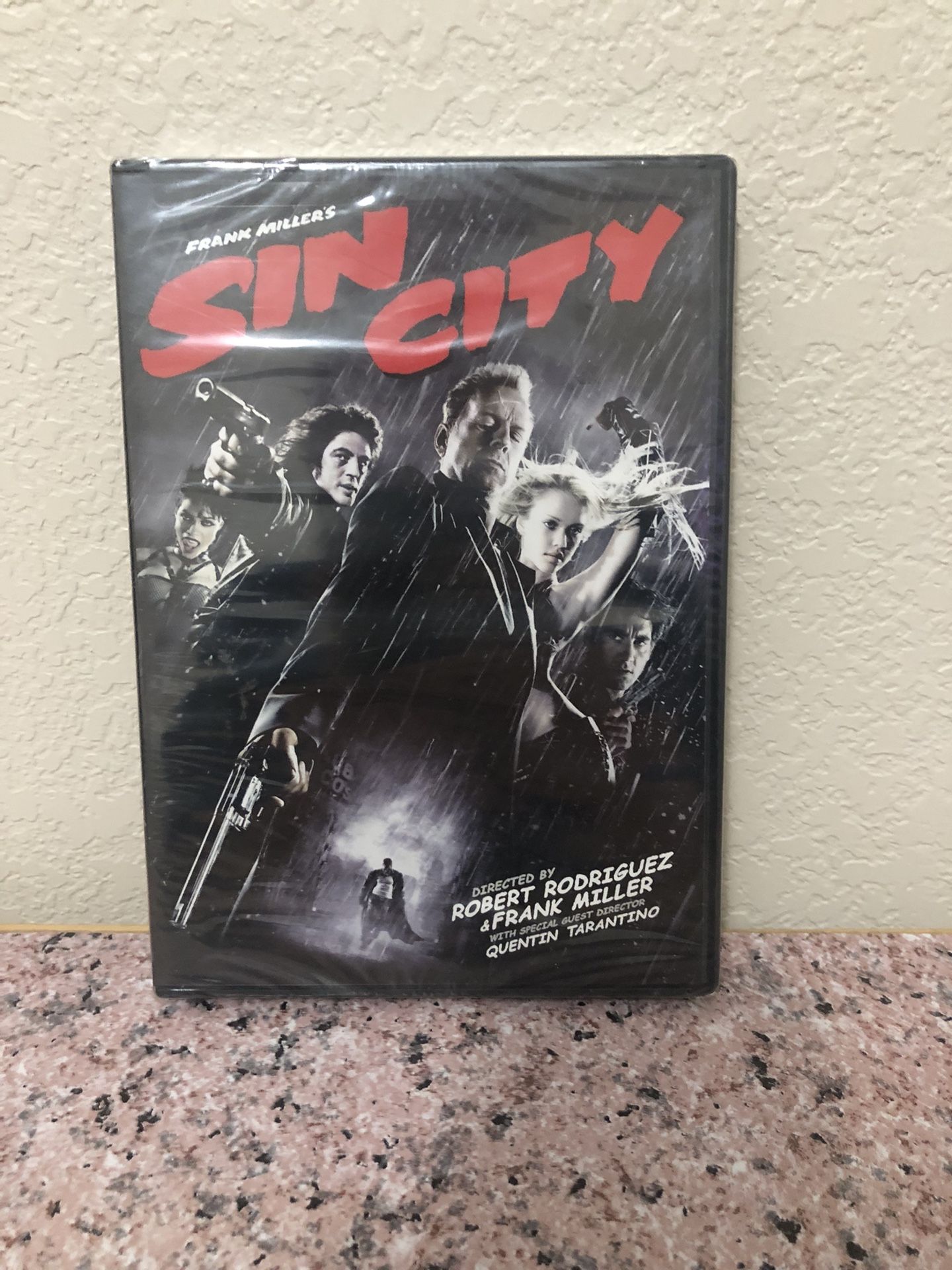 DVD: Frank Miller’s Sin City (New)