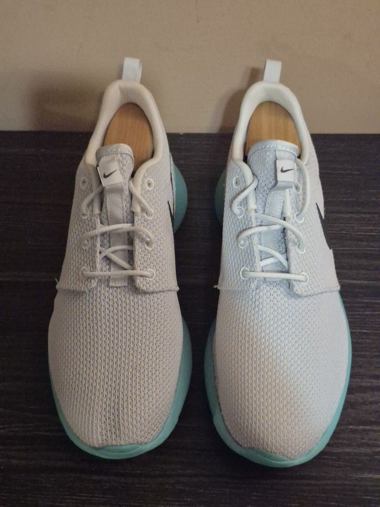 Nike Roshe Run - Mn(Sz 9)