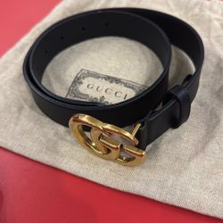 Gucci GG Black Leather Belt Size 24-28”