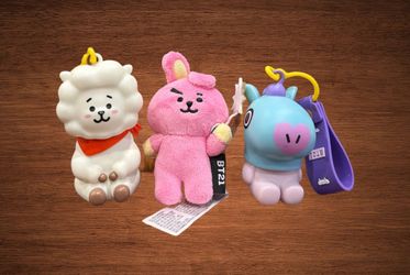 BT21 LOT OF 3 TOYS 2 BACKPACK BUDDIES CLIP / 1 MINI PLUSH. 3”