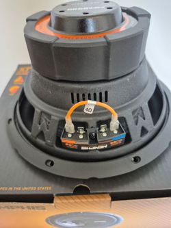 MEMPHIS ( 1 ) 10 INCH 2 OR 4 OHM SELECTABLE VOICE COIL CAR SUBWOOFER 600 WATTS