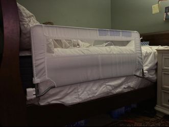 Regalo Swing Down Bed Crib Rail