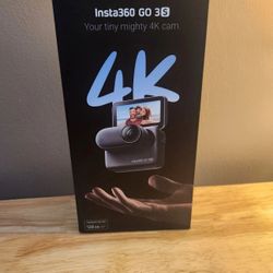 Insta360 Go 3S 4k 128gb camera handheld floor model 