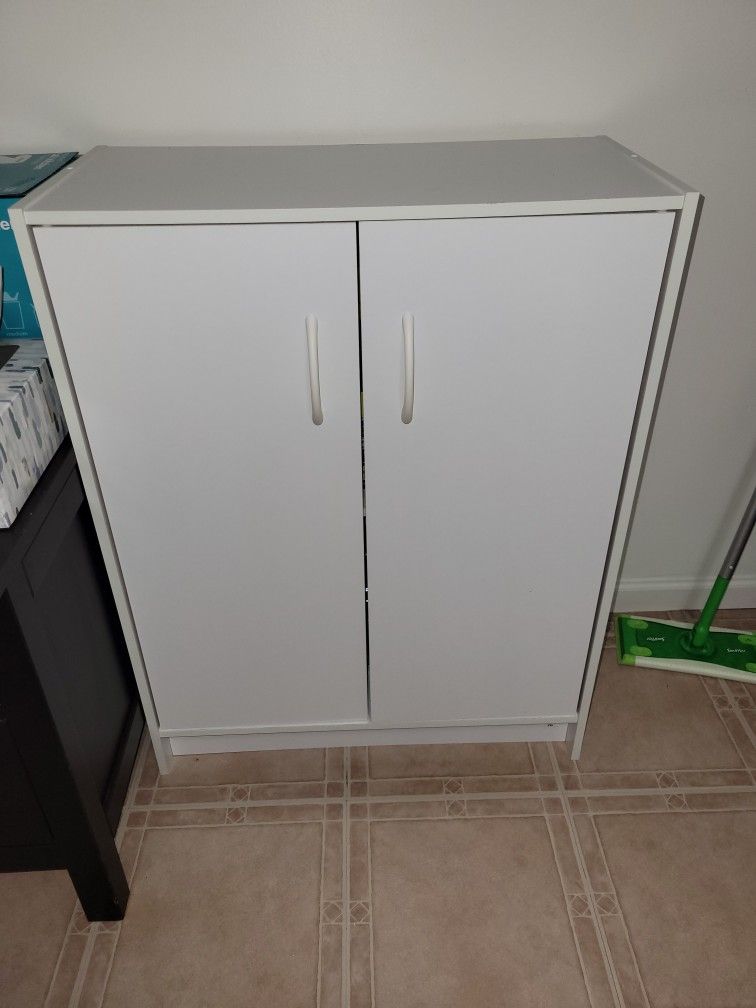 White Cabinet