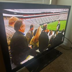 Samsung 42” Plasma TV – Model PN42C450B1D – 1080p Full HD – Great Condition!