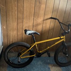 Gold And Black Kink Bmx 21 Inch 