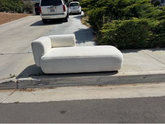 Small couch/daybed