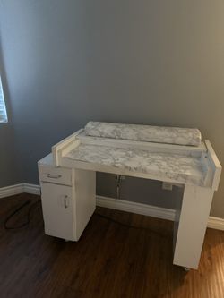 Professional Nail Salon Desk