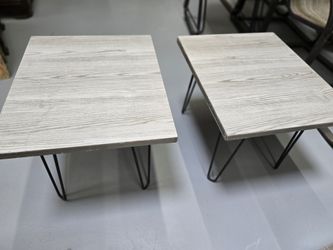 2 Side Tables