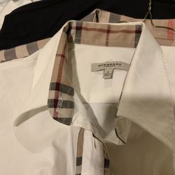 Women’s Burberry dress shirt size small