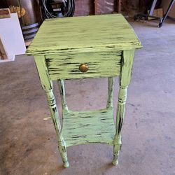 Small Side Table ( Custom Finish)