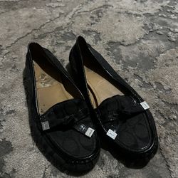 Coach flats