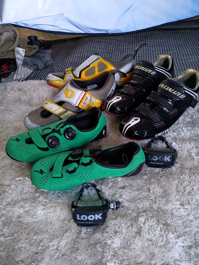 Pro Riding Shoes And Pedals