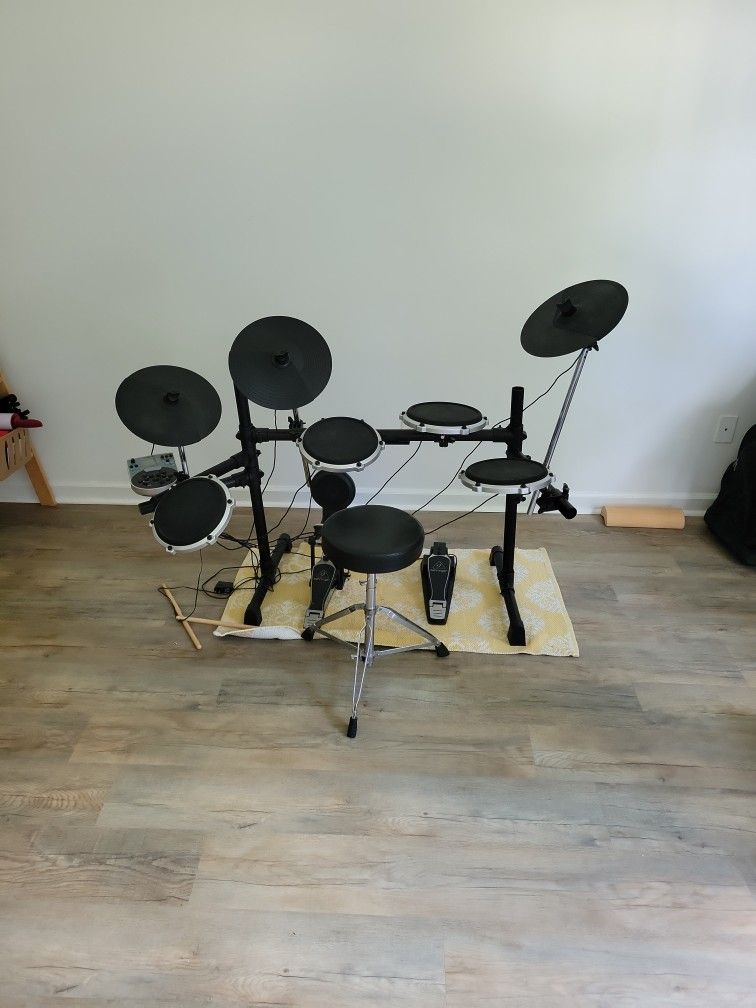 Beringer Electric Drum Set