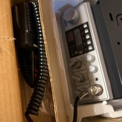Uniden Pc 77