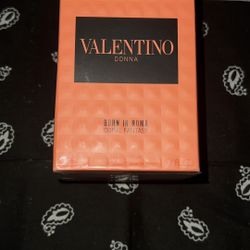 Valentino Perfume