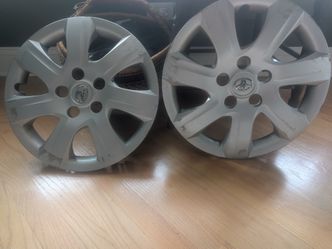 16-inch Hubcap 2010–2011 Toyota Camry