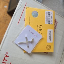 Mossanite Cross Pendent