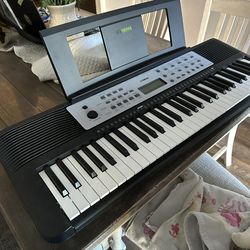 Keyboard piano