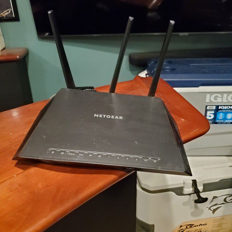 NETGEAR - Nighthawk R7000 AC1900 WiFi Router - Black

