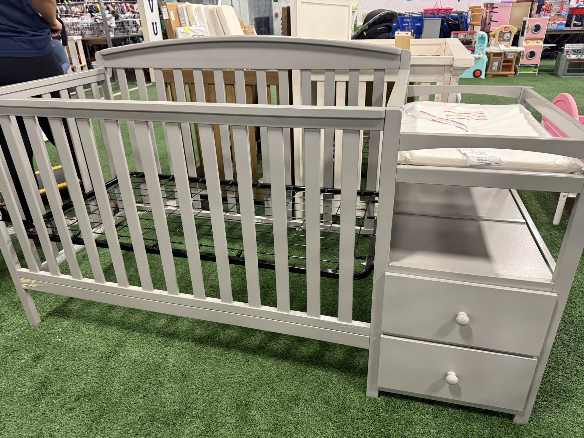 Delta 4in1 Crib 