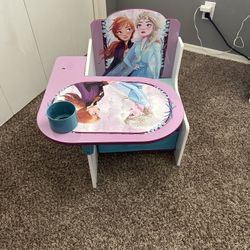 Disney Frozen 2 Toddler Desk