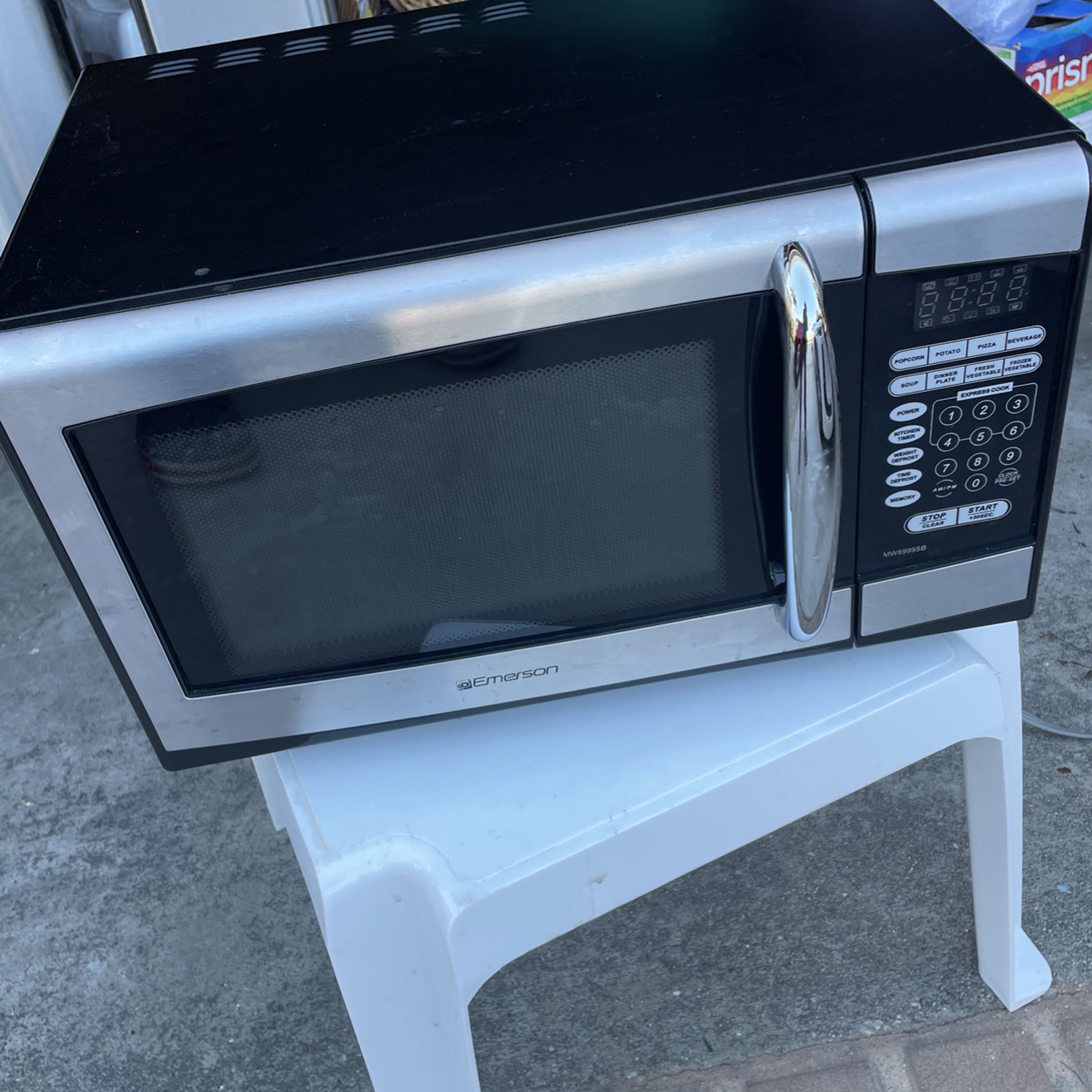 Micro Waves Oven