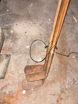 Vintage Hickory Shaft Golf Clubs - Set of 3