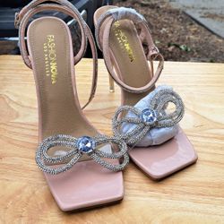 Ladies Heels Size 6.5